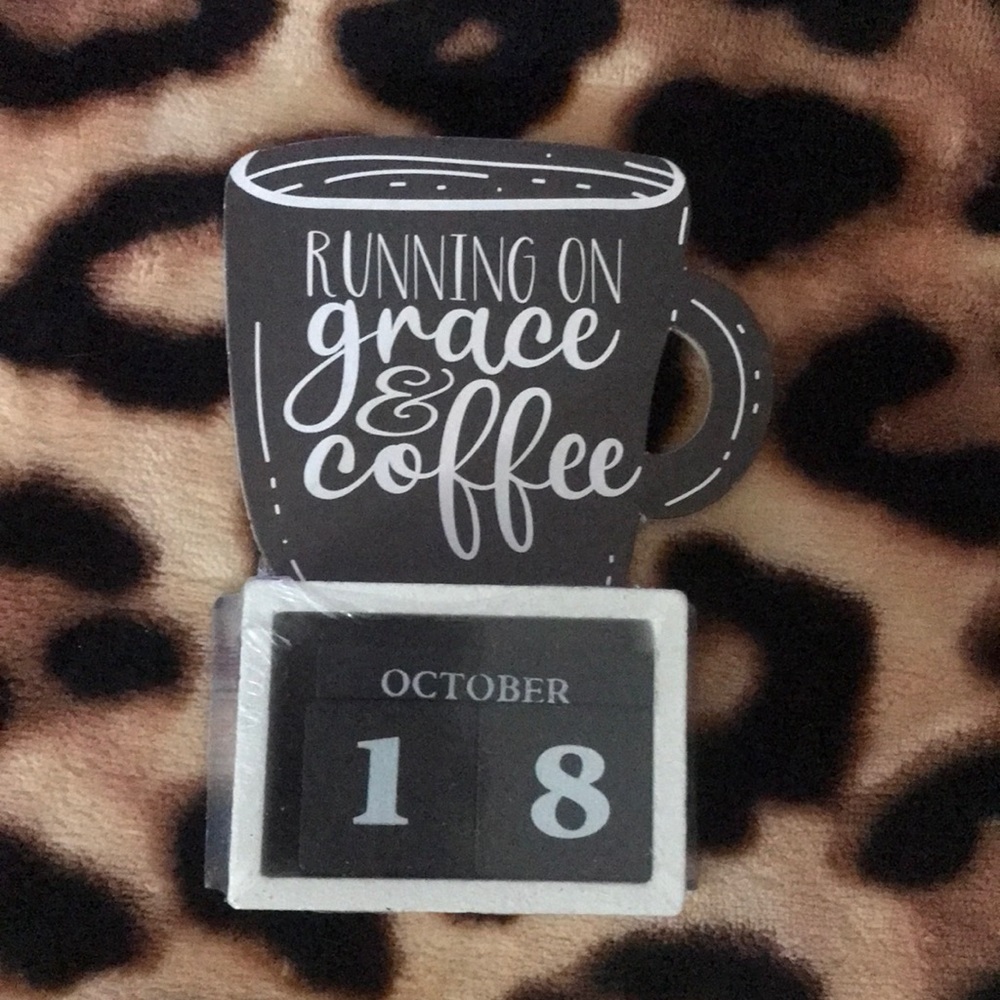 Coffee bar calandra time keeper running on‎ grave and coffee